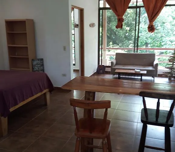 Mundaka : Burnt Toast Surfcamp Apartamento