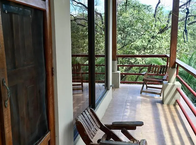 Mundaka : Burnt Toast Surfcamp Apartamento Nosara